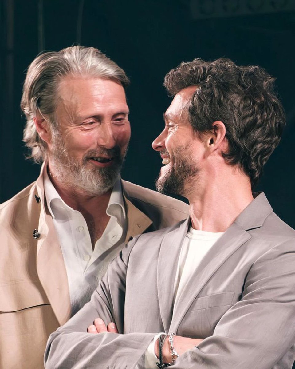 adorecannibal's tweet photo. what a lovely couple https://t.co/1fpnXoGB8m
