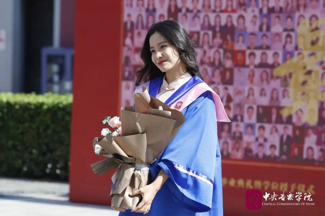 ewwybn's tweet photo. Just handed in my final paper u0026 turned my tassel! This chapter wraps with full marks, endless memories, and so much excitement for what’s next.  #Graduation2024 https://t.co/yJXNmOsPAV