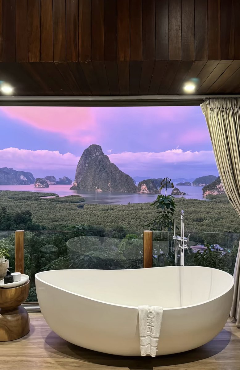 tmbIrpics's tweet photo. Need to escape here https://t.co/dwHNjP2ZOr