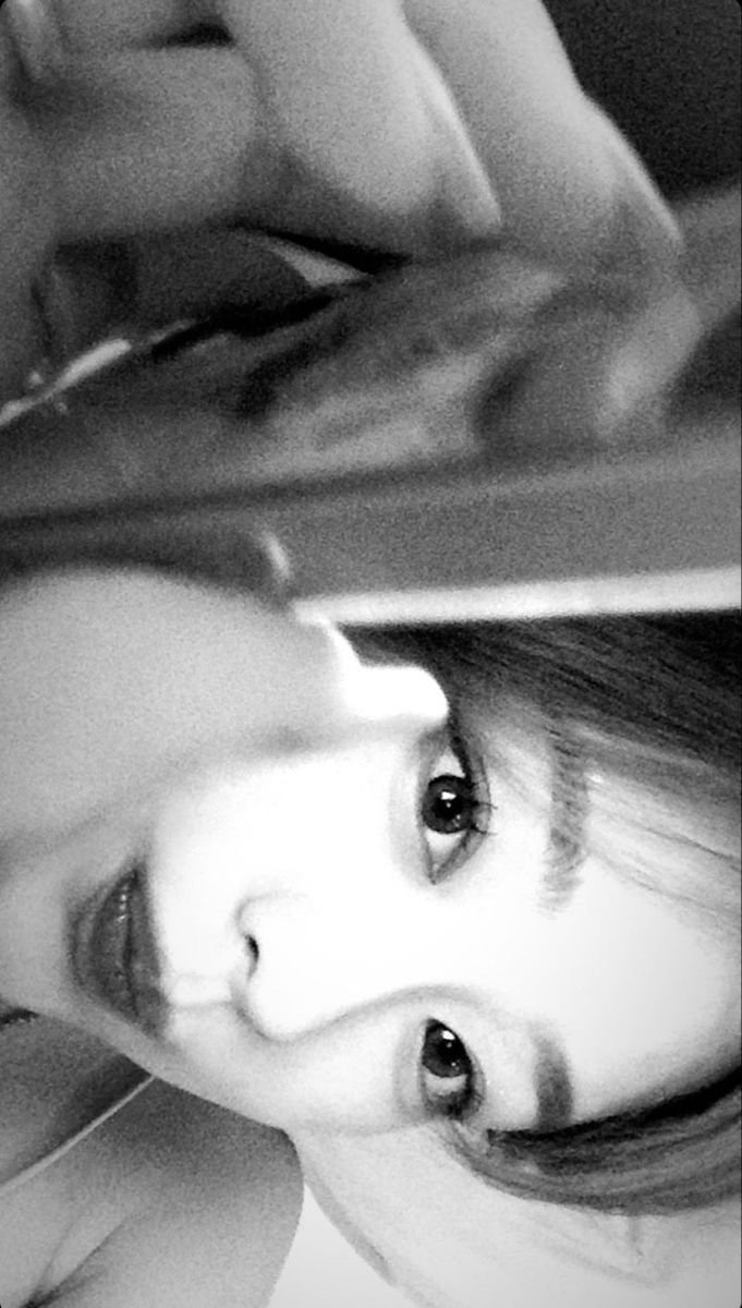 starvenoir's tweet photo. Stop telephonin' me📲 https://t.co/WfkugGzGU9