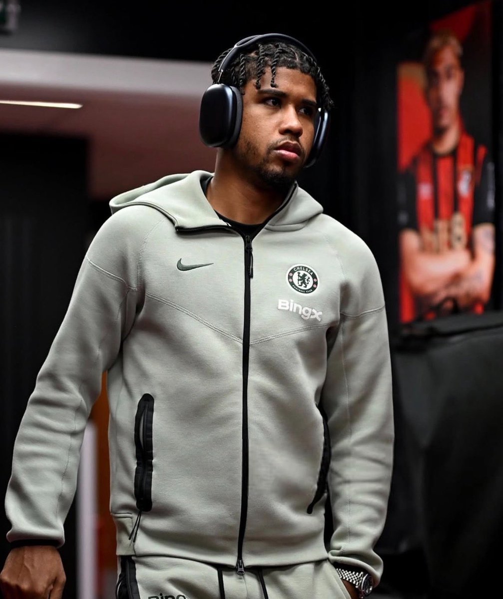 Utdtruthful's tweet photo. 🚨🗣️ Andrey Santos: “I'm more complete now. I learned to behave better tactically, to know when to press, to cover the spaces better, to position myself better on the field.

“The technique will always be with you, but you evolve in all aspects: tactical, physical and technical. The Andrey of 2023 is different from the Andrey of 2026.” (Quotes from March 🔙)
