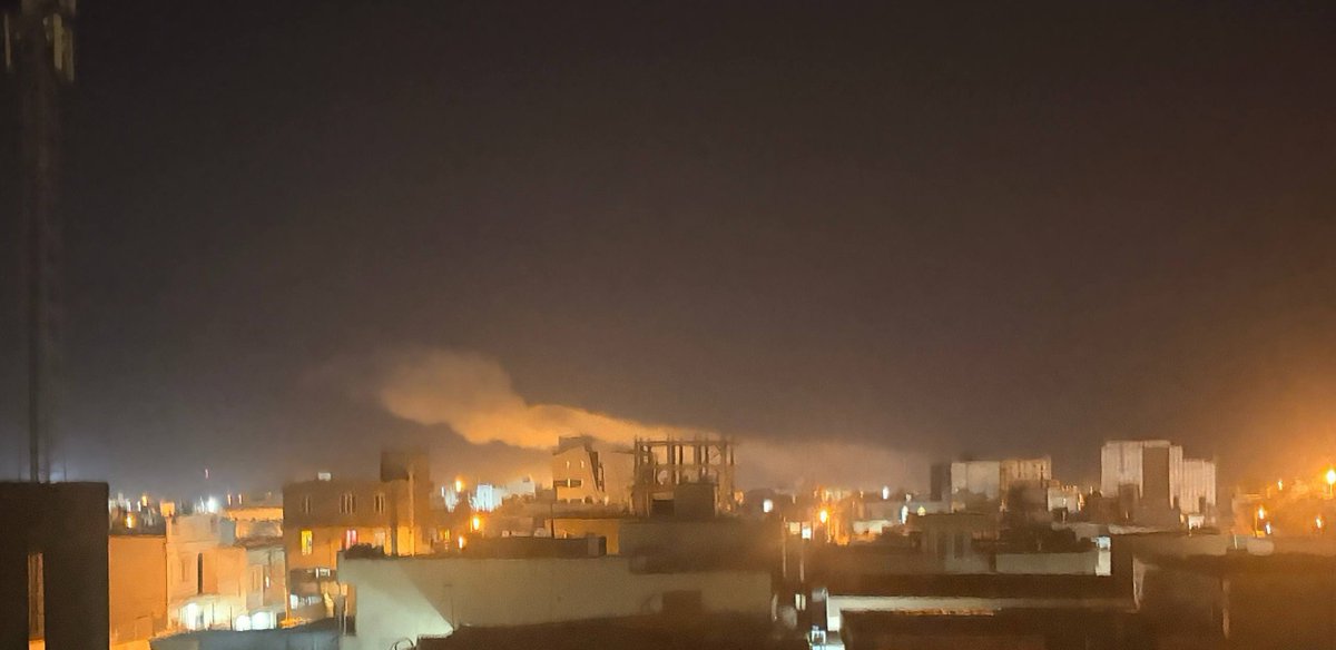 OSINTWarfare's tweet photo. The police headquarters in Ahvaz was struck in an airstrike. U.S. airstrikes also targeted Minab, Kangan, Bandar Abbas, Ardabil, and the port of Bandar Dayyer.

The image allegedly shows the aftermath of the strike on Bandar Dayyer. https://t.co/hL1yT8MXtf