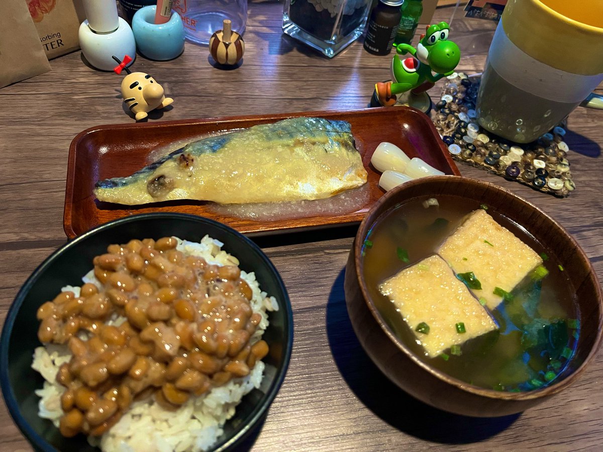 magi01256's tweet photo. 日曜日 朝は鯖🐟( '-' 🐟 )

納豆と味噌汁でいただきます
Ψ( 'ω'* )

 #おうちごはん https://t.co/o463rhZ1au