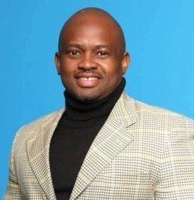 ISephara's tweet photo. Mpho Mafole was killed while investigating companies that have Chemical Toilet Supply tenders in Erkuhuleni.
The companies were collectively receiving over 300 million per year with little or no prior experience and no competency certificates.

One of the companies flagged is that of a close friend of Mbungulu himself.

I dont think cult supporters understand the amount of blood they have on their hands by continuing to support a cult that is part of a mafia to steal taxpayer money through tender fraud & killings of innocent whistleblowers 💔

May Mpho Mafole's family find justice 🕊
May the cult and all its acquaintances be sentenced to 100 years in jail for their crimes🙏🏽