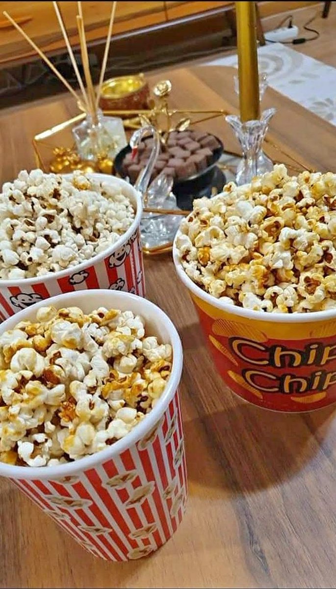 hm_dn99's tweet photo. "إنّ السُّكوت من أكبر فضائل المرأة، وقليلاً ما وُفِّقت إليه، ولعلَّه أشقُّ عليها من كتمان سرِّها". 

- الرافعي. https://t.co/svQz4s5VwX