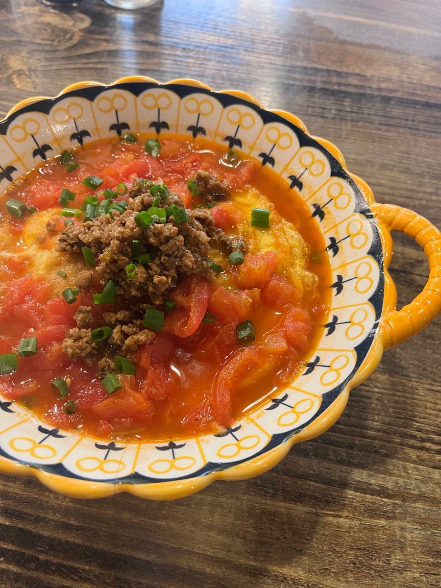rocio_suzanne's tweet photo. Just finished making warm tomato and egg noodles for myself on this cozy rainy Sunday at home—small joys hit different. ， https://t.co/bcY0f084T3