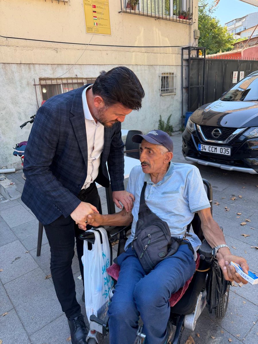 rpeyupsultan's tweet photo. 📍 Nişanca Mahallemizdeyiz!

İlçe Başkanımız Sayın Osman Çelmeli ve yönetim kurulu üyelerimizle birlikte esnafımızı ve kıymetli komşularımızı ziyaret ederek talep ve önerilerini dinledik.

@erbakanfatih @rprefahpartisi @rpyemretasci @osman_celmelii https://t.co/FOzyIf9RQj