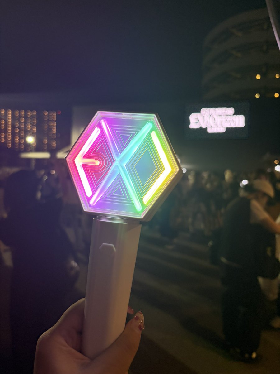forl_pcy's tweet photo. 久々のEXOコン楽しかったー！！ https://t.co/LLzqsIlI6r
