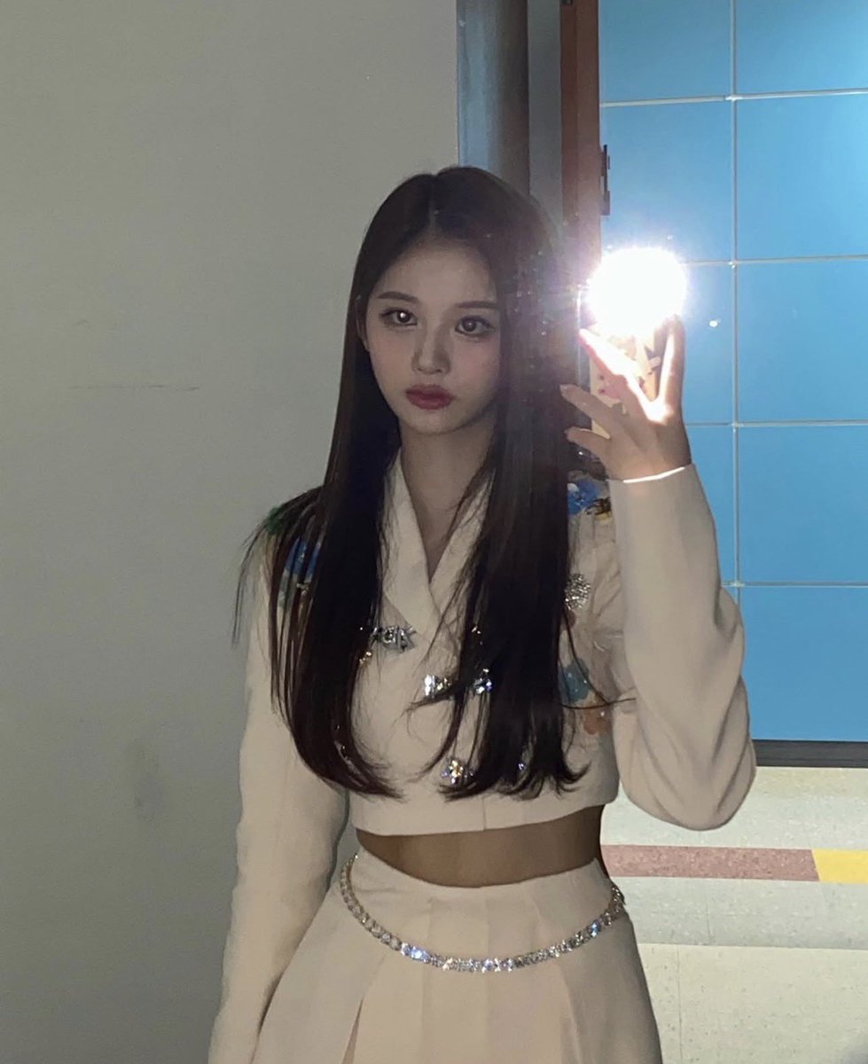 SULLYDATES's tweet photo. —  🦌 220330 Instagram update (1/2) https://t.co/geb3lsGUvq
