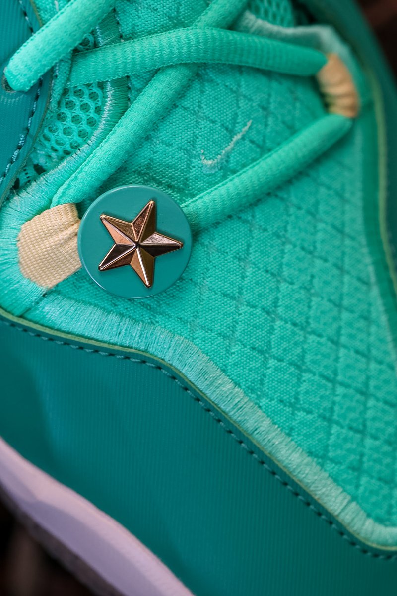 houseofheat's tweet photo. A’ja Wilson debuts Girl Scout-inspired Nike A’Two PE 🍪 https://t.co/Gj5AI2xqsQ
