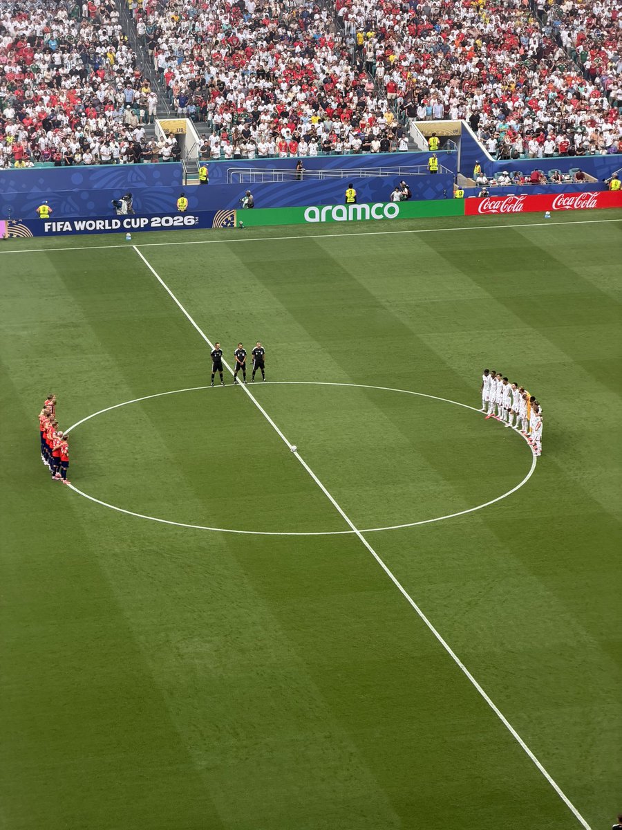 Lorenz_KO's tweet photo. England and Norway observe a minutes silence for Jayden Adams. 🇿🇦♥️

#FIFAWorldCup https://t.co/6aacRdLvRv