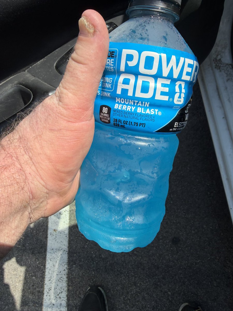 MaddoxRG's tweet photo. Bought this on my lunch break and put it in our freezer. From the front door of the store to my car it thawed. #ItsHot https://t.co/J39BLpX3VT