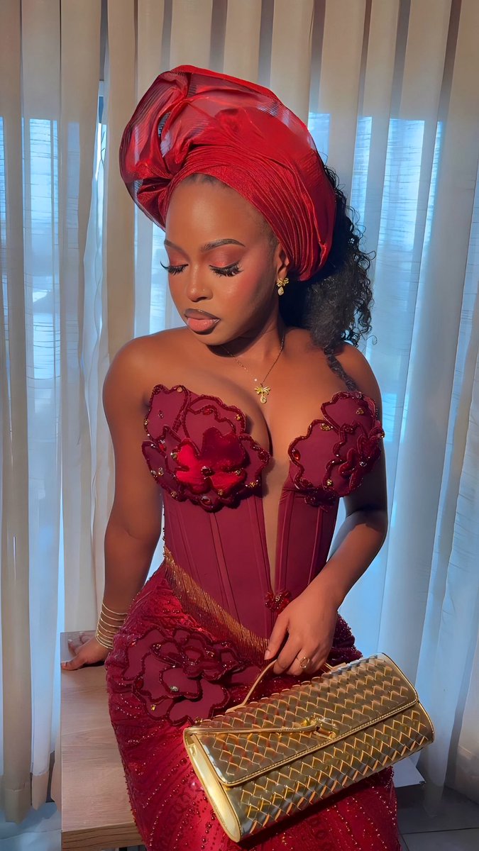 AnnabelAjose's tweet photo. owambe diaries 😘 https://t.co/x7NPe0aOyP