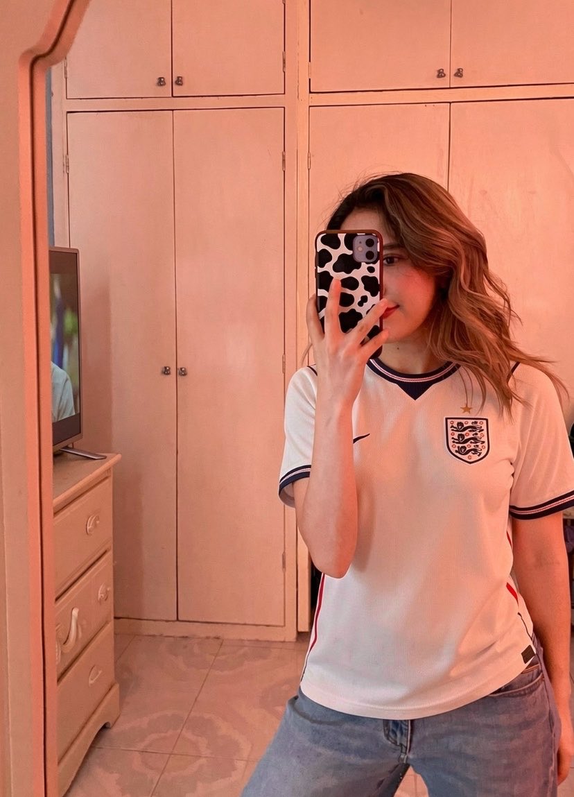 daninerii's tweet photo. por mis beatles 💙 https://t.co/DYDEgYZvG5