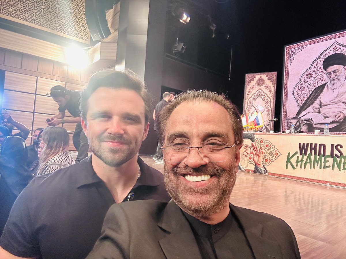 MirMAKOfficial's tweet photo. Immense respect for @jacksonhinkle. We shared the same stage and spoke our hearts out. Jackson is a role model for the youth of this world. 

Jackson told me he wants to come visit Pakistan and Insha Allah I will bring him here soon so our youth can be inspired by this legend. https://t.co/YkaYDDgpCU