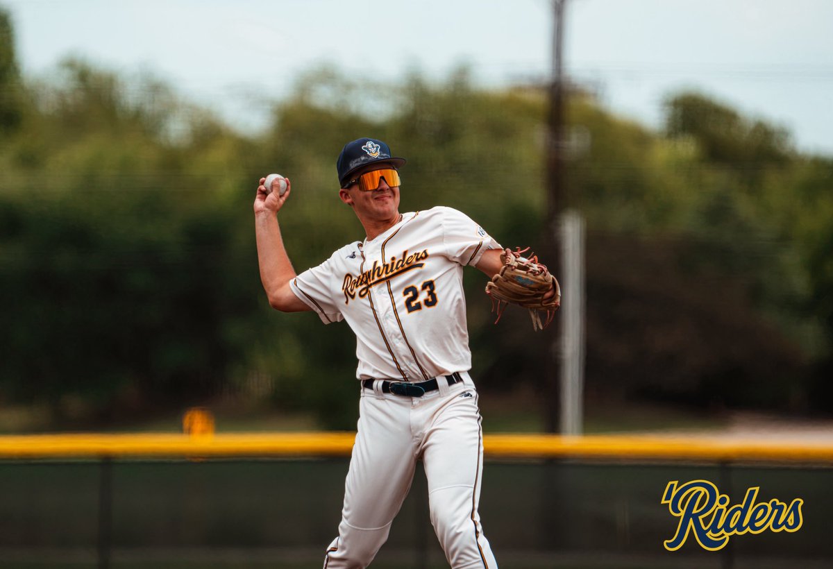 1836Roughriders's tweet photo. More shots from the 2026 (17U) @fivetoolbsb Don Mattingly.

Several Class of 2027s gained traction on their recruiting journey this week!

Wrapping 🆙 Summer ‘26 strong! 💪🏼

📸: @saratebaseballmedia 

#LetsRide https://t.co/KPf2fNhtiU