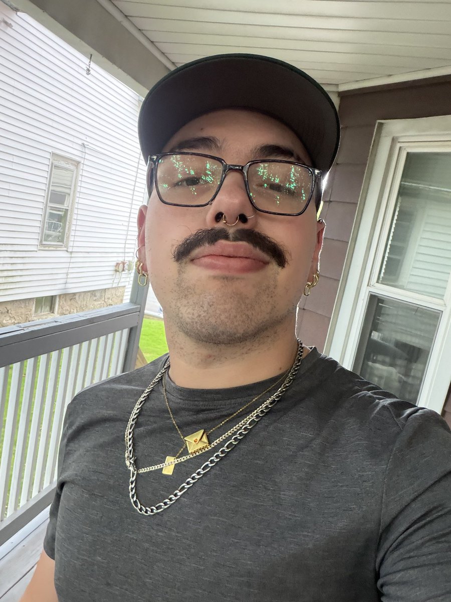 blakethegoodboy's tweet photo. Homeee 

#gay https://t.co/fDNFZrWdVA