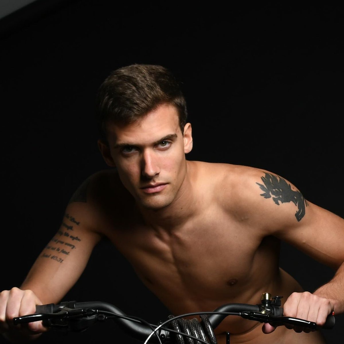 jasonmodelpage's tweet photo. Take a ride?
Check my page https://t.co/oZHIYFjUQs