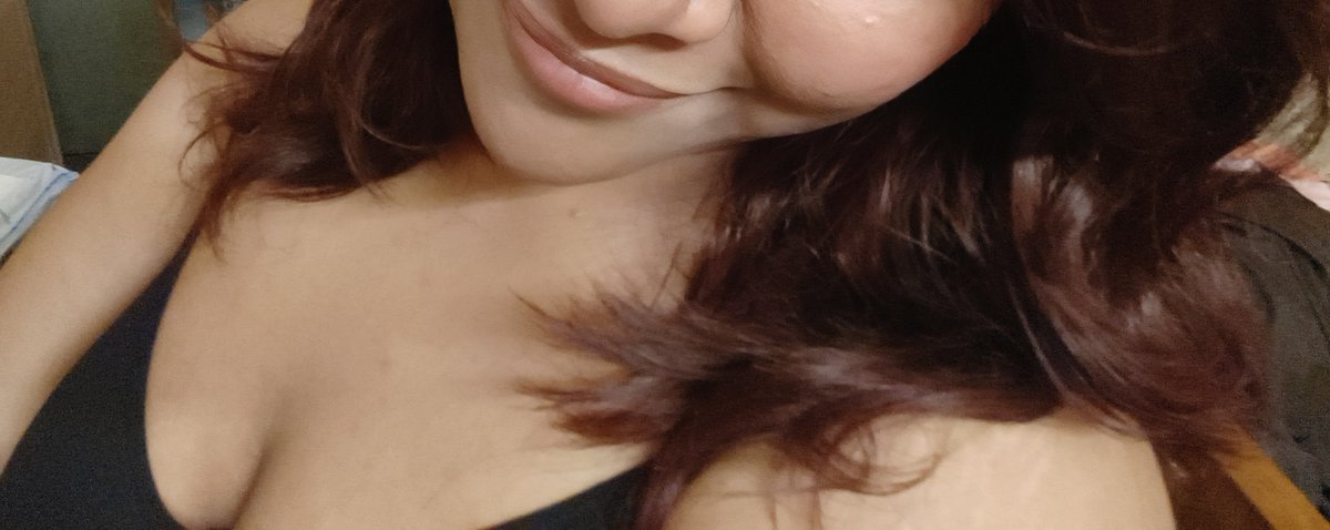 HarshiiGoddess's tweet photo. What if I look at you with this smile? Aaahan I think you'll go crazy rytttt? lil pet🐶 https://t.co/mfNSBP8Shx