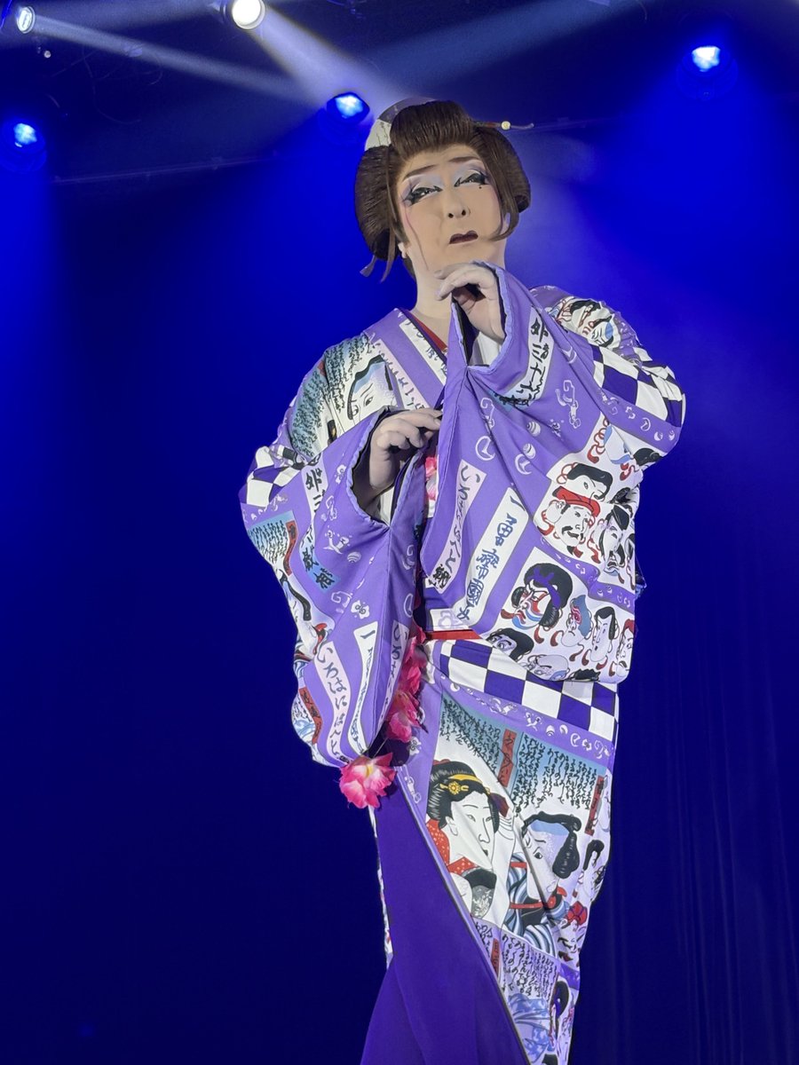 PythonBeautiful's tweet photo. 劇団美松
山桜桃の湯
桃の湯劇場
2026.7.11昼の部
雷矢祭り

藤川雷矢さん②

♬雪 深深

お芝居
浜の兄弟
ほんとに好きなお芝居🥰

ギャップ萌え🥰🥰 https://t.co/5tsTn5V2sV