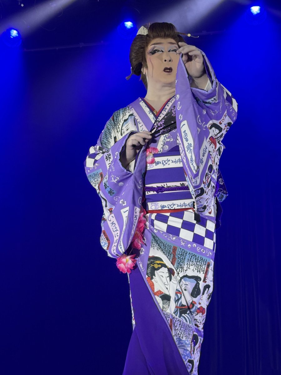 PythonBeautiful's tweet photo. 劇団美松
山桜桃の湯
桃の湯劇場
2026.7.11昼の部
雷矢祭り

藤川雷矢さん②

♬雪 深深

お芝居
浜の兄弟
ほんとに好きなお芝居🥰

ギャップ萌え🥰🥰 https://t.co/5tsTn5V2sV