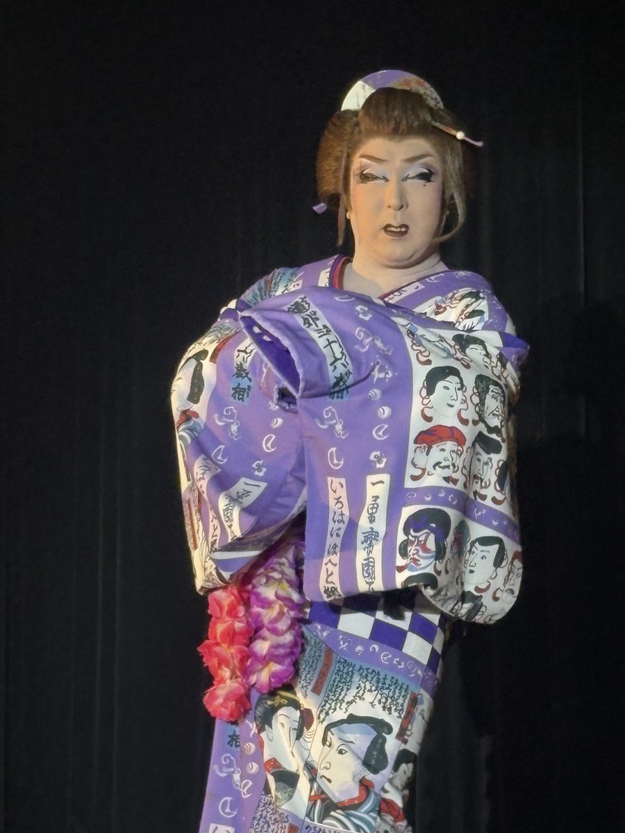 PythonBeautiful's tweet photo. 劇団美松
山桜桃の湯
桃の湯劇場
2026.7.11昼の部
雷矢祭り

藤川雷矢さん②

♬雪 深深

お芝居
浜の兄弟
ほんとに好きなお芝居🥰

ギャップ萌え🥰🥰 https://t.co/5tsTn5V2sV