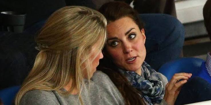 Royalsplaining's tweet photo. Remember the People Magazine article that let us know that after leaving her role, #KateMiddleton's personal assistant #NatashaArcher unfollowed #Meghan on Instagram (If you know, you know)😂😂😂

https://t.co/0HsBO6MA2X 🧡💛🩷🩷 https://t.co/P2FrmiTvcT