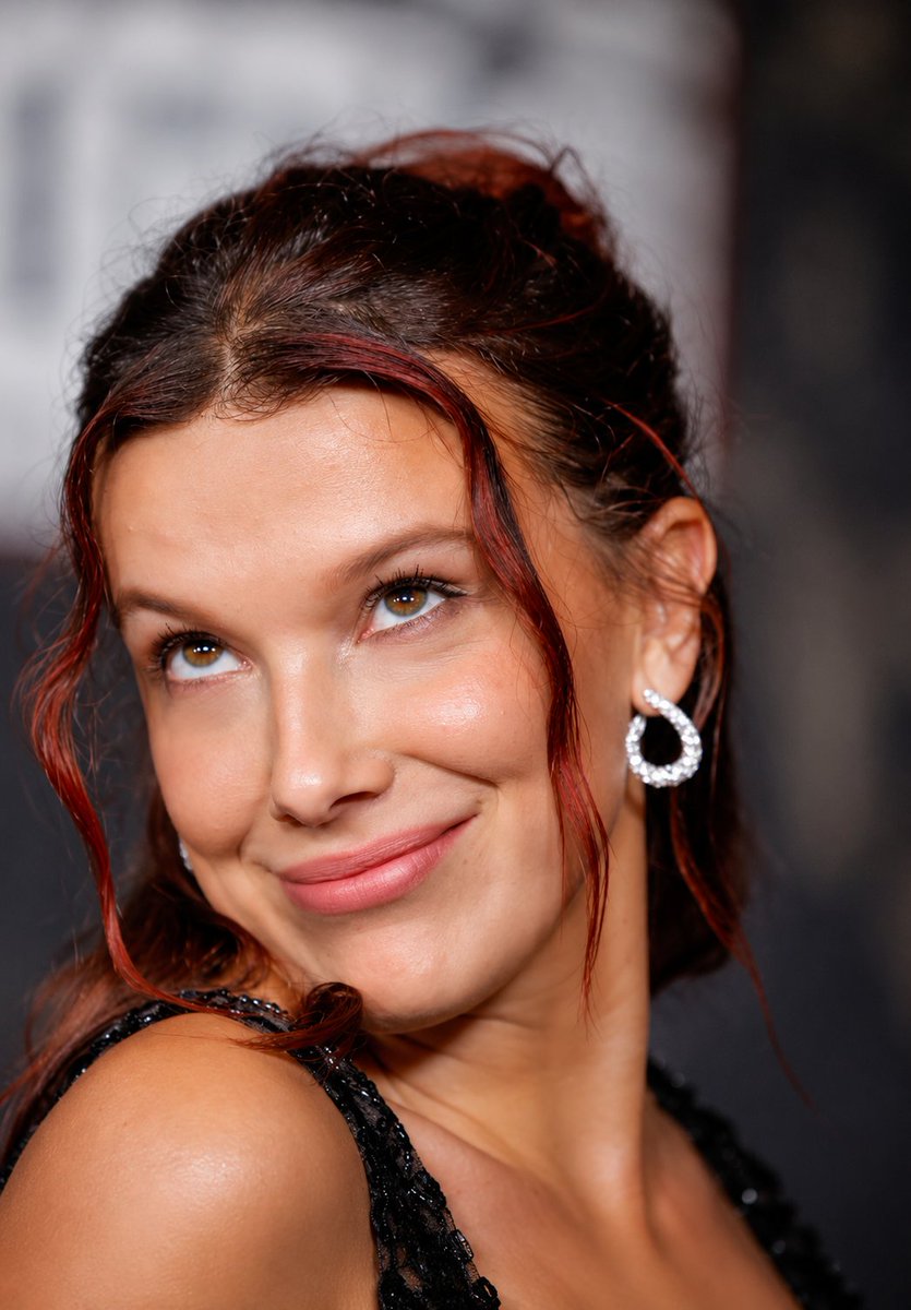 Tobirama_0303's tweet photo. Millie Bobby Brown shines once again in Enola Holmes 3. While Sadik Sink is gearing up for her next big chapter with spiderman : Brand New Day. 

Two Standout Stars. One incredible Year. 🎬✨ https://t.co/ipBD1W6jUP