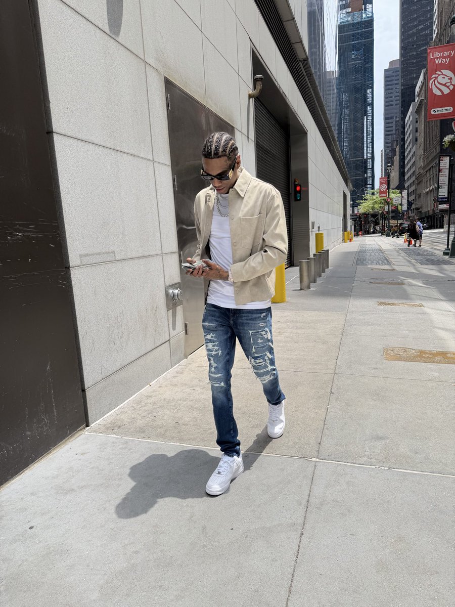 souljaboy's tweet photo. Booked and busy 💰 https://t.co/SezJWKnXbV