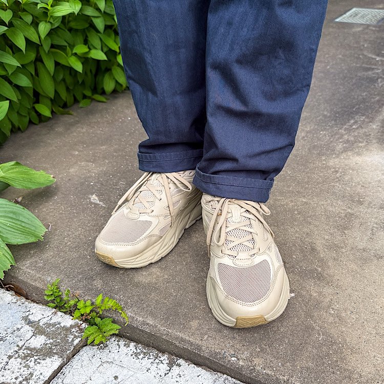 sthkzn's tweet photo. HOKA
少し歩くのでHOKAにしました。
行き方が2系統。行きは渋谷方向から帰りは八王子方面からにしてみようかと。
#hoka #ホカ #sotd #今日の足元 #orslow https://t.co/vaAoiafNZi