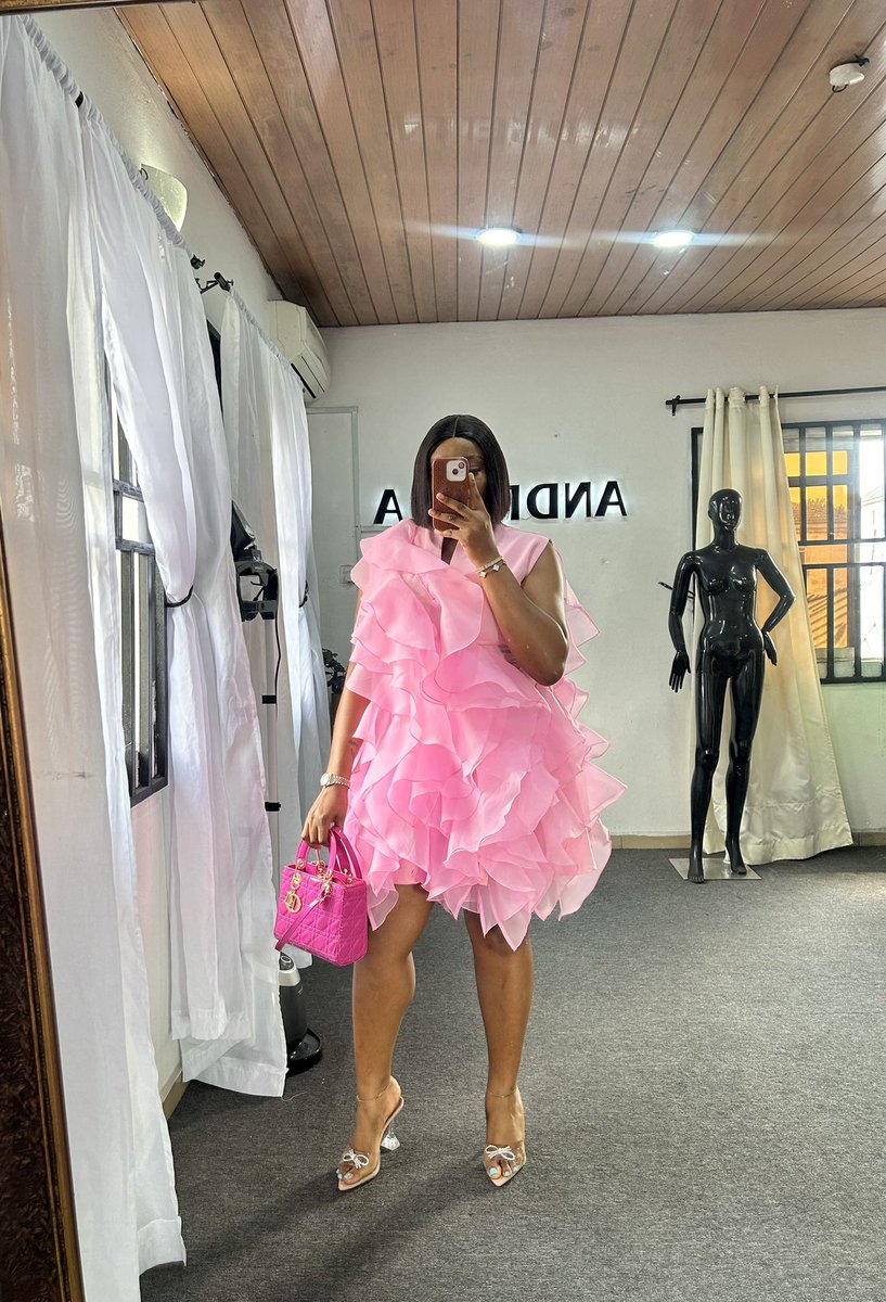 ___andrella__'s tweet photo. Shop https://t.co/cfo2rtf6FJ 😍 https://t.co/aV9OSQVE4y