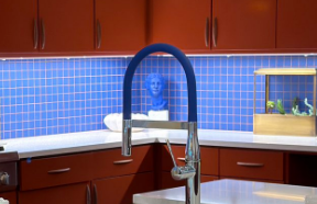 JimmyHere's tweet photo. @idiotpeach Idk why but this framing of the face in the sink hose is so nice. https://t.co/6WdTgkd738