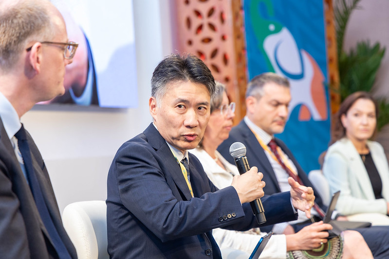 AfDB_Group's tweet photo. SNAPSHOTS: Day 2⃣ of the #2026AEC featured rich discussions on strengthening Africa’s financial agency in a multipolar world, leveraging the trade- investment-productivity nexus, and deepening domestic capital markets across the continent.

➡️ https://t.co/kcQnWnstXN https://t.co/92moQyLcBc