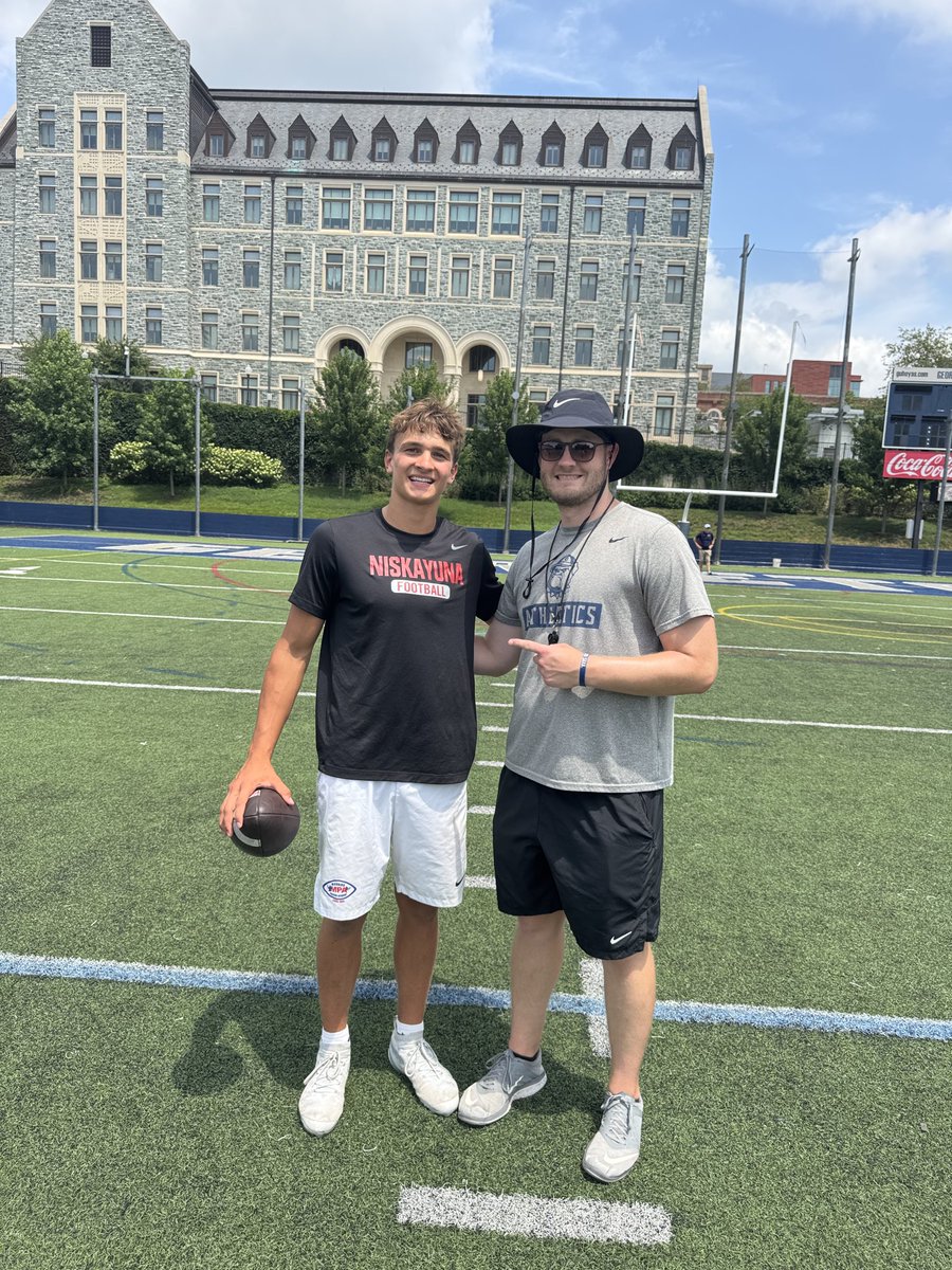 TommyBoler10's tweet photo. Had a great time competing at Georgetown today and meeting the coaching staff. @coachsgarlata @jackwmcdaniels @NiskyFB  @PRZcory https://t.co/dGEfcUg7di