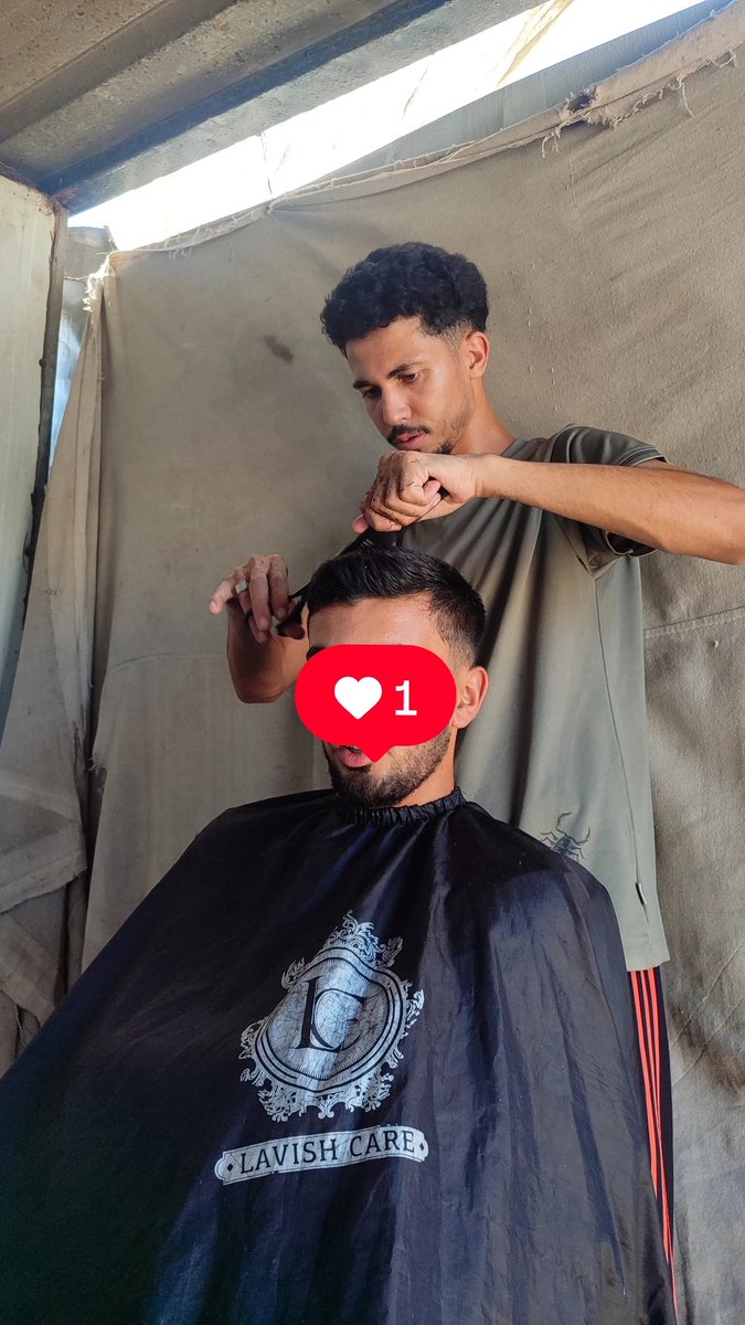 Osama_Gazaa's tweet photo. 💈 My dream is simple... to build a large barbershop where I can earn a living with dignity and serve people.

I still need to acquire the necessary tools and equipment so I can continue. Every contribution brings me closer to achieving this dream. ❤️

https://t.co/kkYMGhenr8 https://t.co/UH7unZU0l7