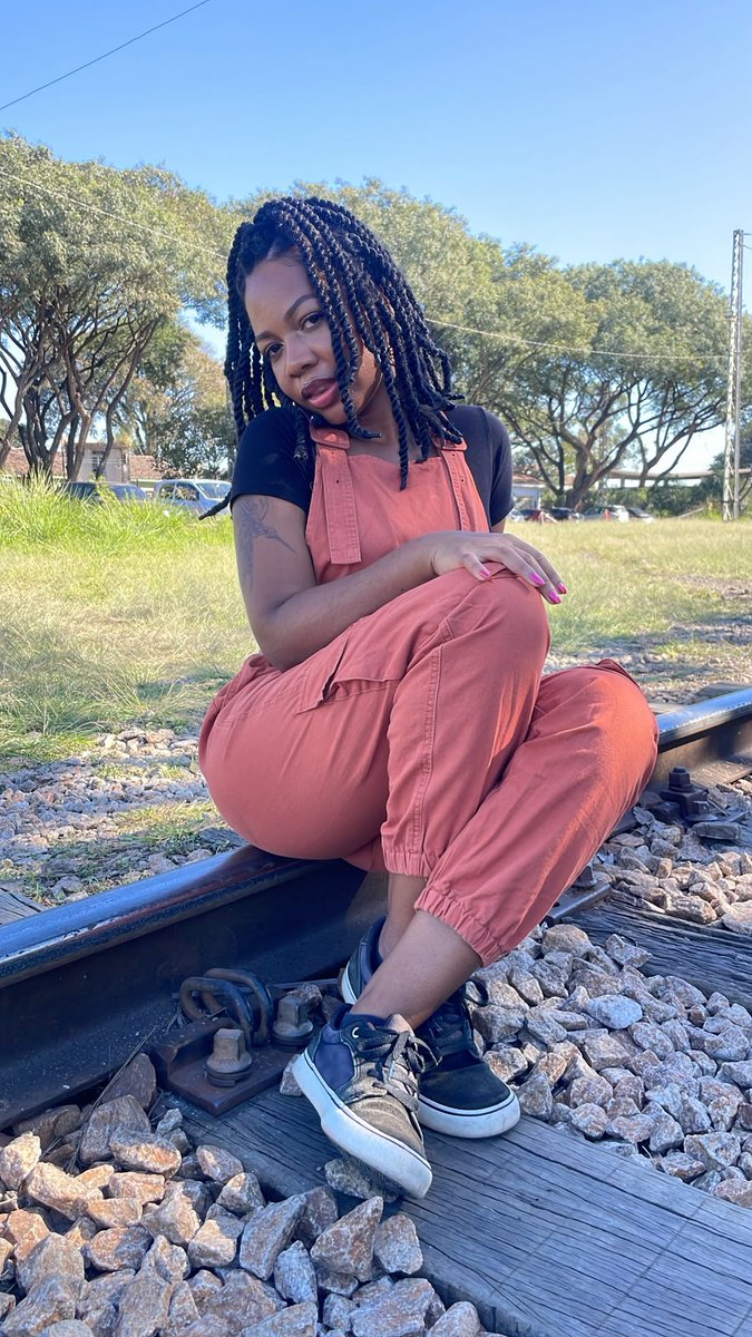 monaadesousa's tweet photo. Tô mirando nessa direção, vou ter o que eu pedi pra mim ✨️🤲🏽 https://t.co/QGg1lSOzMA