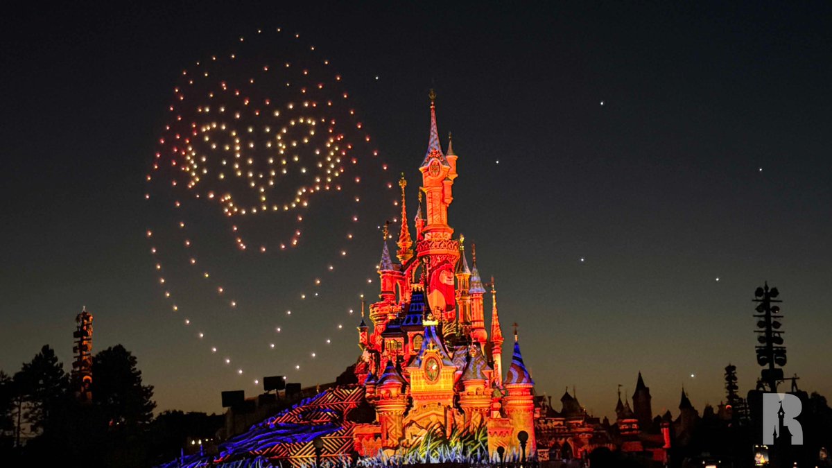 DLPReport's tweet photo. 🎆 Photos: Drone effects temporarily return to Disney Tales of Magic during the fireworks ban (currently until July 15) https://t.co/aV3mczmqWC