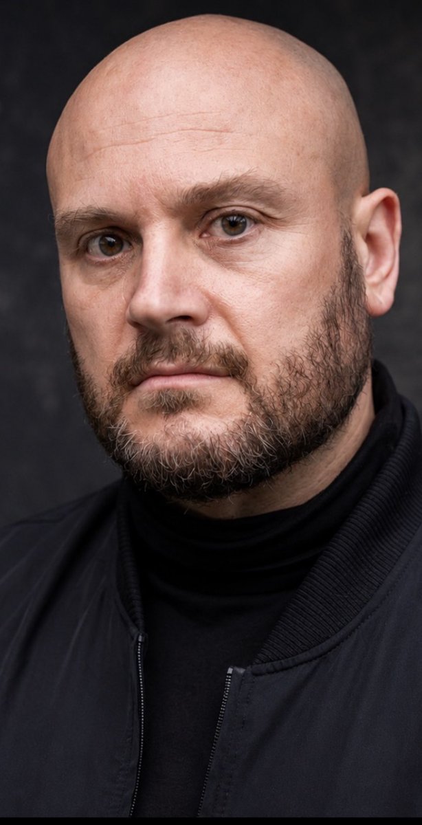 thehax78's tweet photo. #headshot #actor #castingcall #actorlife https://t.co/byo5306y6L