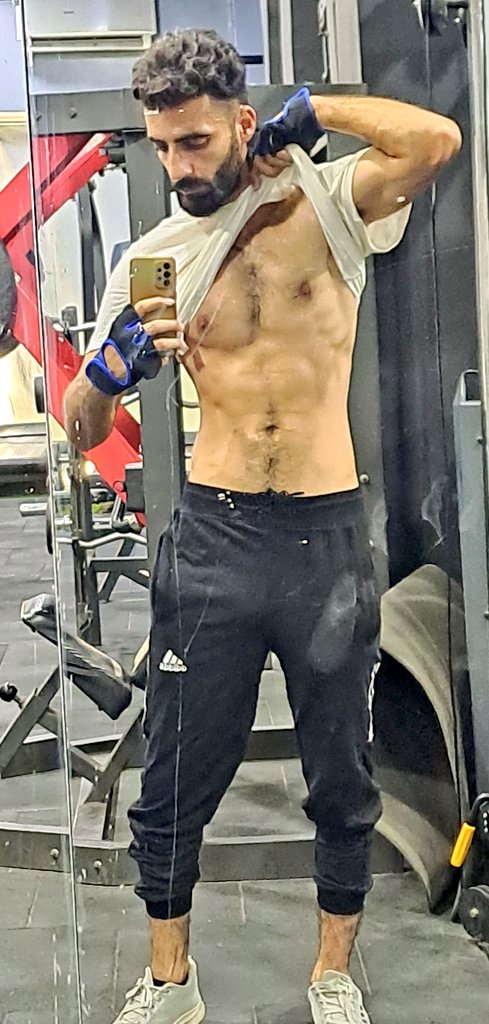 Soran_1500's tweet photo. 🏋🏋‍♂️ follow me 
#foryou #fyp https://t.co/uOdypkWKM3