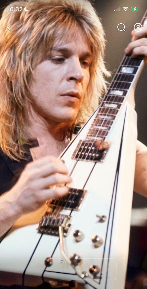 jrg393's tweet photo. #RandyRhoads https://t.co/wVfvLDaXzw