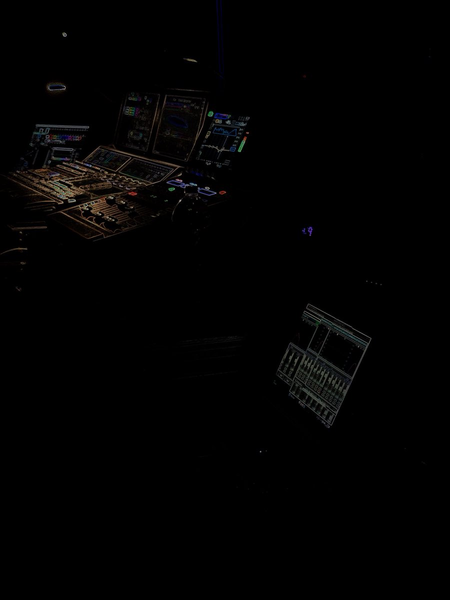 ebothorel's tweet photo. Quoi ? Vous n’êtes pas au NemoriaFestival ? #Rennes #Electro https://t.co/s0cFZDb3X4