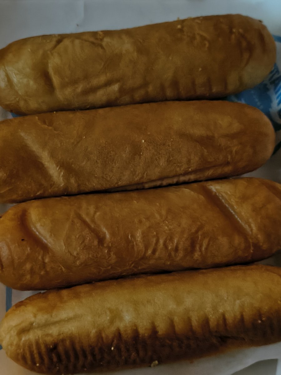 cassidy_am69599's tweet photo. BREAD STICKS!!!!!!! BREAD BREAD STICKS STICKS BREAD BREAD STICKS STICKS🤤🤤🤤
#BREADSTICKS #pjegtwt I'm scamming you guys look at my bread sticks🤤🤤 https://t.co/bvGGxJg7nV