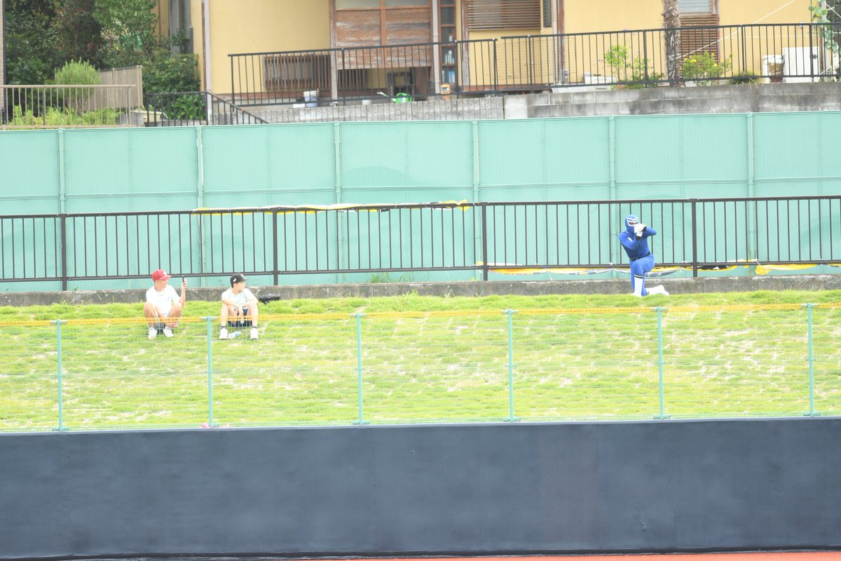 hashitohon's tweet photo. ほんとうに頑張ってる。

北関東は実は初めてきたけど、この日立の大応援はすごい。 https://t.co/YYnkaYEOnt