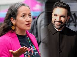 POrtizmd's tweet photo. Lo que nos faltaba, una mujer Colombiana, nacida en 1979(Enero 27), No naturalizada Americana, traiciona a la Nación que le dio su Green Card. Ella es Ana Maria Archila, quien trabajaba en la Oficina de Asuntos internacionales por New York City. Afiliada al partido comunista(demócrata) de Estados Unidos, fue descubierta cuando agendaban una reunión clandestina con Amir-Saeid-Varadani embajador por Iran ante la ONU, para conspirar contra Estados Unidos. Se sospecha además, que tenia la intencionalidad de ligar dicha reunión con el criminal Gustavo Petro, en su última visita a NYC, donde fue impedida la Reunión de Petro, La Archila y dicho enlace Iraní. Estados Unidos, tiene claro que extranjero que delinque en el país, será investigado, capturado, preso y condenado. La Archila siendo Colombiana ha puesto en riesgo la Seguridad Nacional de los Estados Unidos.