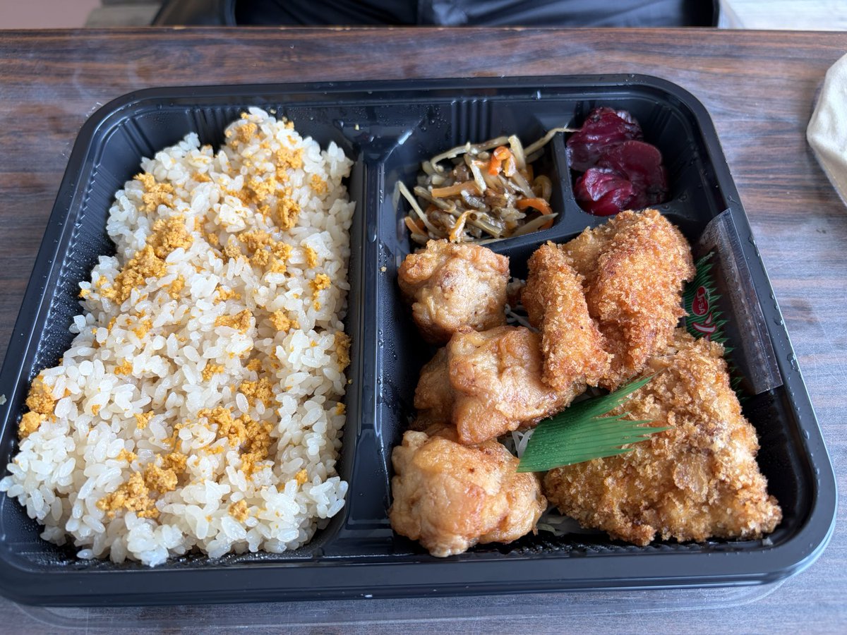 ake29844530's tweet photo. 昨日は久しぶりにいわきまで🏍️💨
ウニご飯とホッキ貝ご飯
旨し😋 https://t.co/l5h3xTHYSj