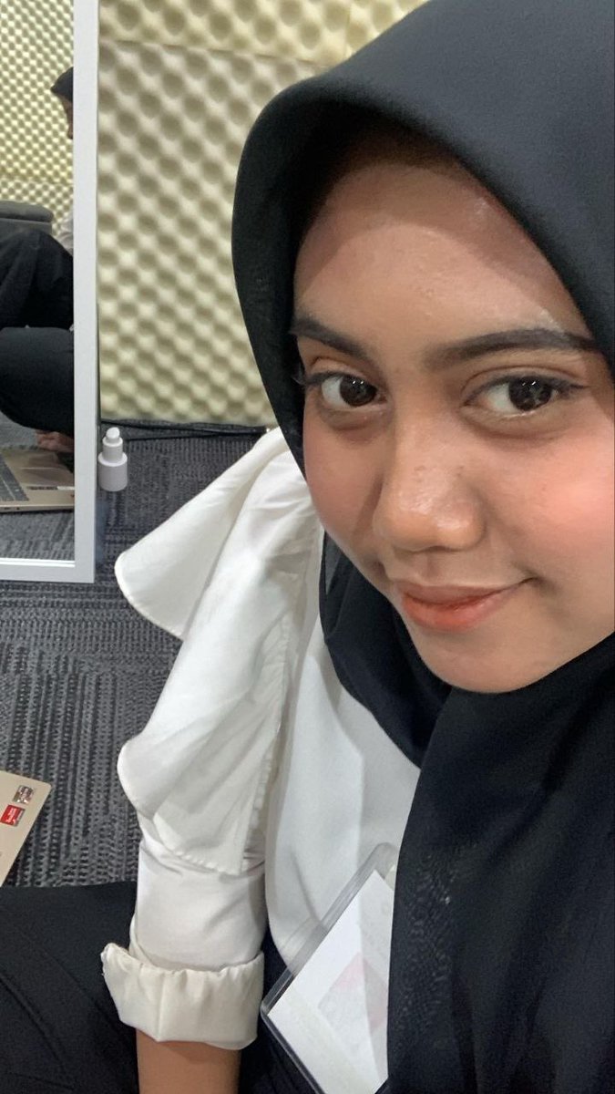 12PMood_'s tweet photo. cewe gw binal bgt anjing,emg pantes jadi lonte hijab #jilboobs #lonte @HijabNSFW900 https://t.co/J5IWeMbDge