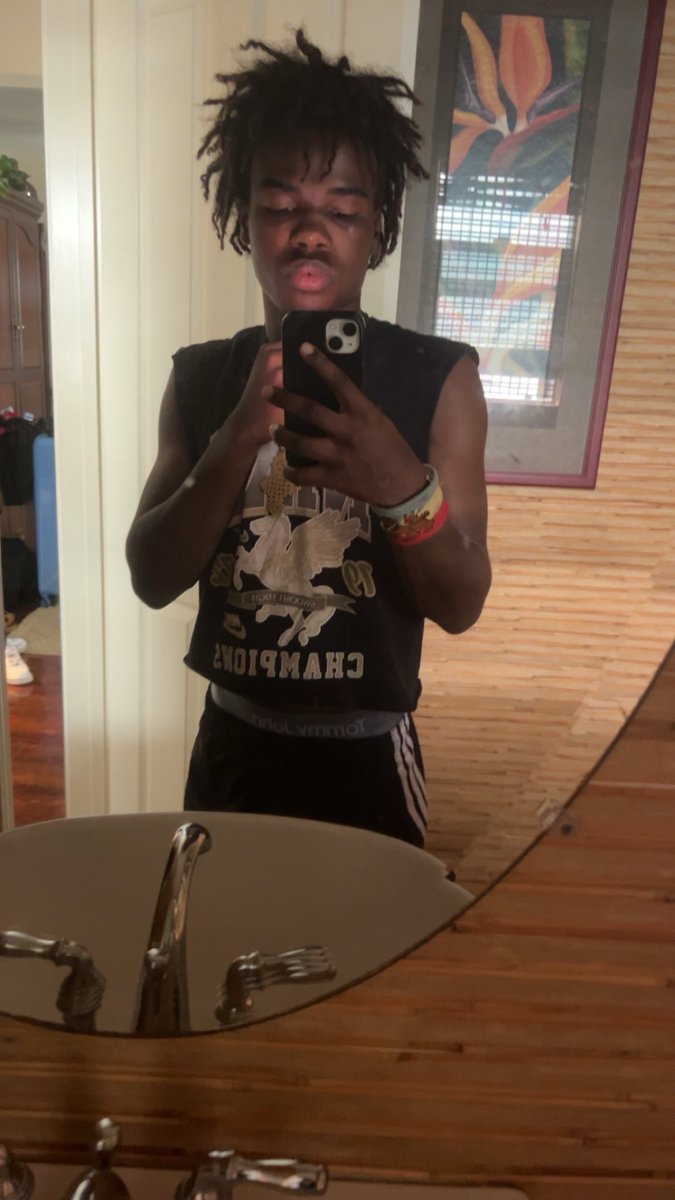 kybmarlo's tweet photo. oahu ,hi https://t.co/PUdFG6QuQV