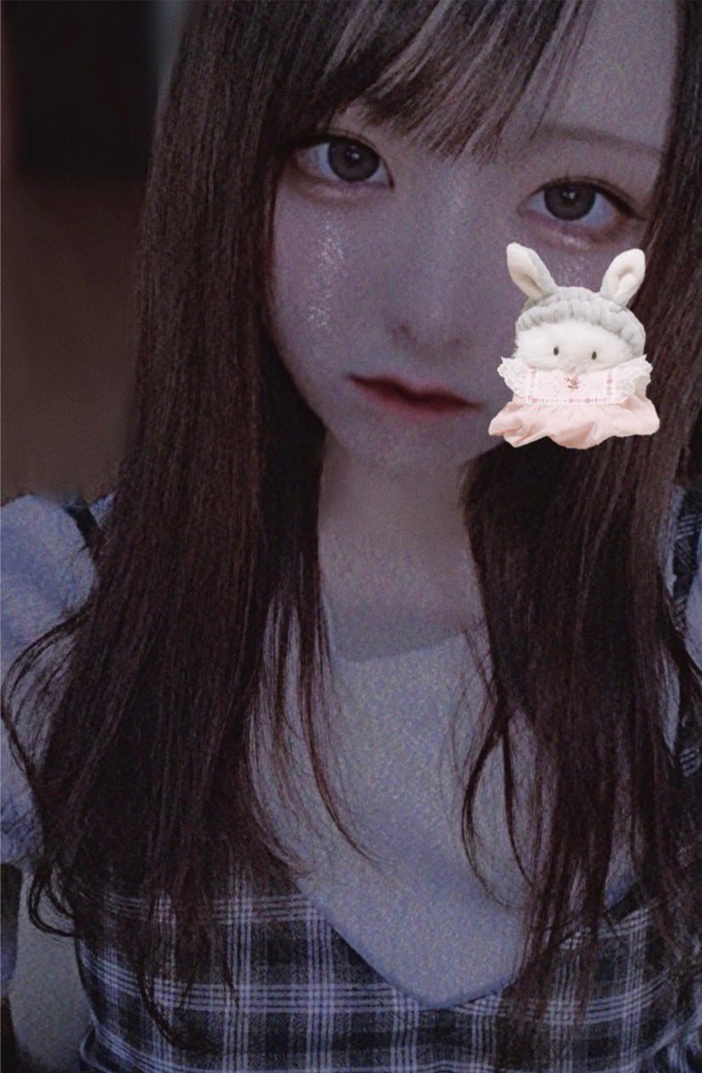 emememt_'s tweet photo. フェミニンだったり中性だったりいろいろ
メイクと髪型で変身します、₍ .  ̫. ₎！ https://t.co/Q4MVR7yZbe