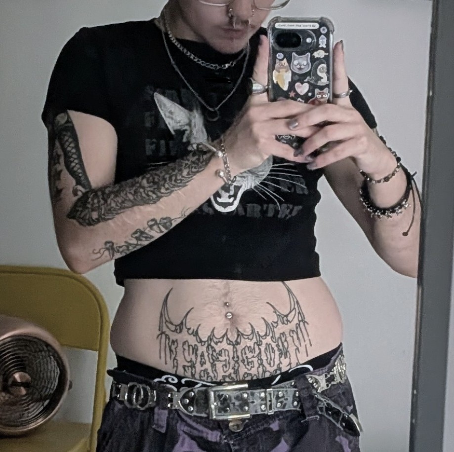 FR4NKSTEEL's tweet photo. ⫘⫘⫘⫘⫘⫘⫘ 
✪ 21 . him/it . gay . uk . 🔞 !!
✪ hardcore kink &amp; fetish , no tws
✪ selling . dm me ! https://t.co/4vFQFSXC1J