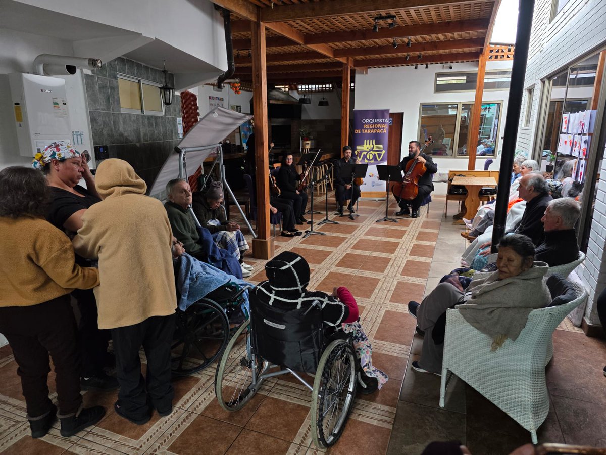 ORTarapaca's tweet photo. Hermosa experiencia por nuestra prestación en Concierto para Adultos Mayores. 
Muy agradecidos por su cariñosa acogida. 
🎶💐🥰 https://t.co/KlQi0deHhv